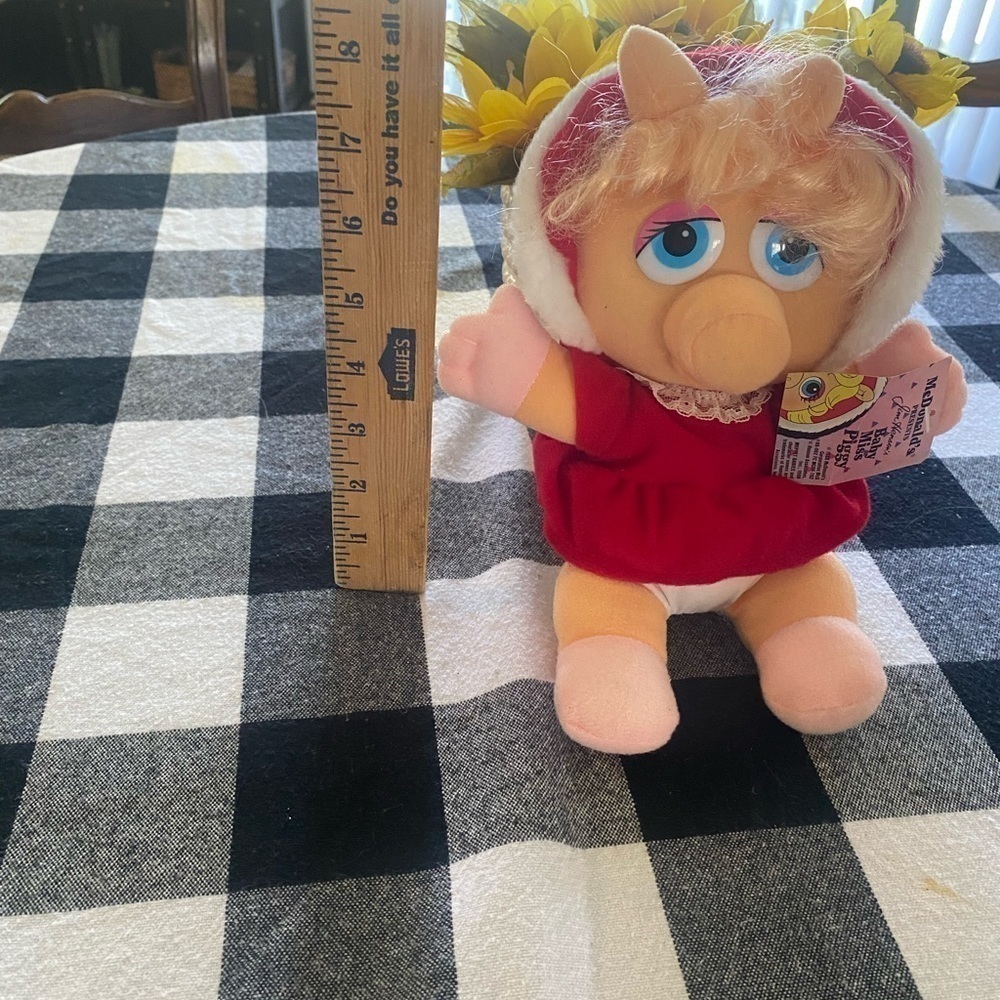 Vintage 1987 baby miss piggy new with tag